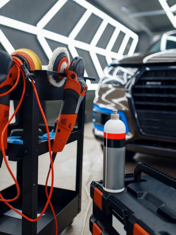 bottle-with-protection-polish-car-detailing.jpg